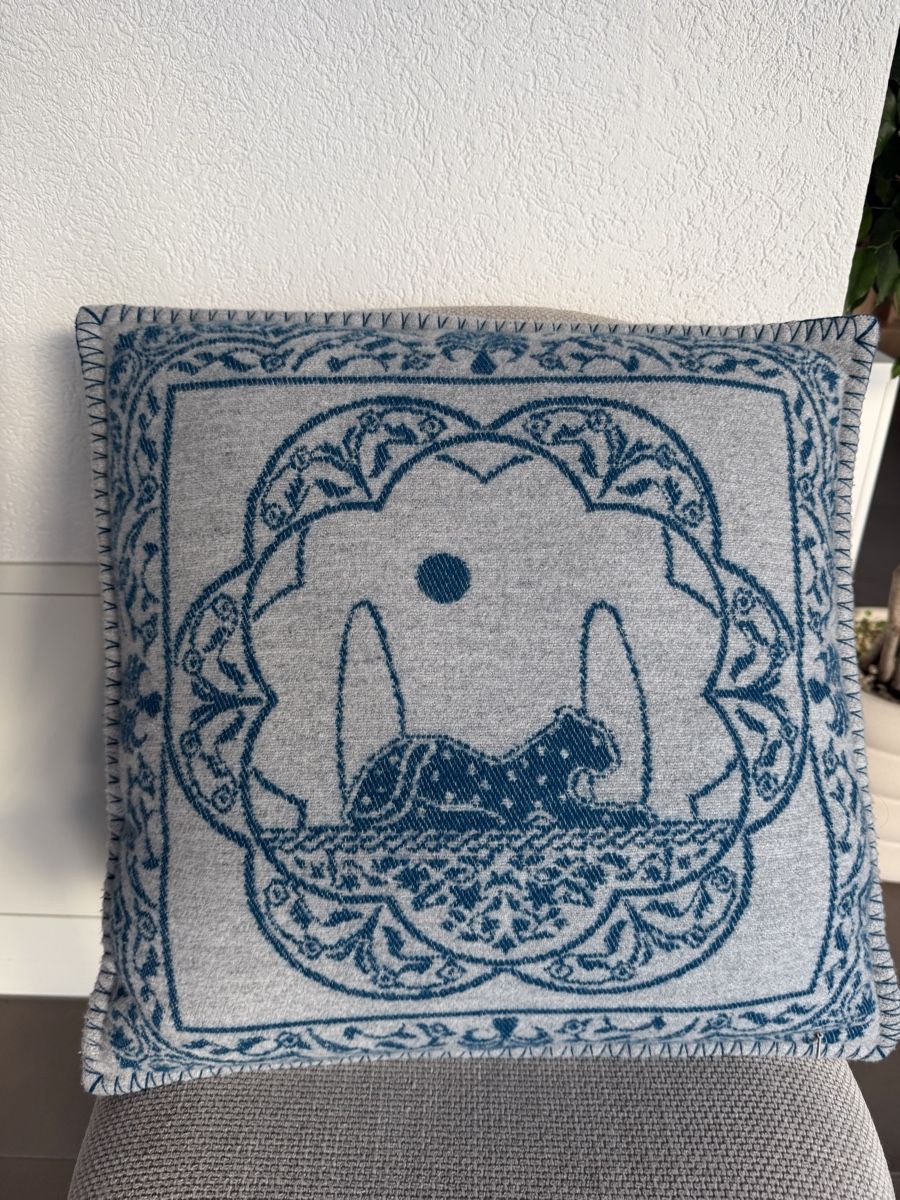 Cuscini: Cartier, coussin panthère  – Usato da Cernier venduto da 1234V 1