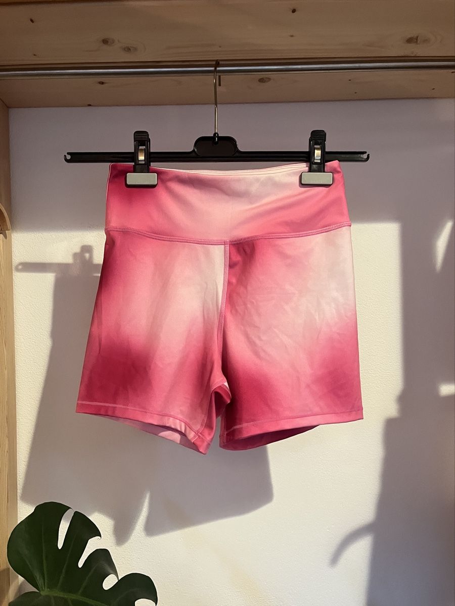 H&M Leggings: Biker Shorts, kurze Leggings – Usato da Samedan venduto da K7kgh