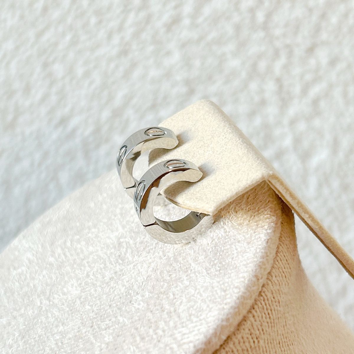 Ohrringe & -stecker: Ohrringe aus Edelstahl, silbrig, NEU – Neu und originalverpackt aus Romanshorn von KikisClothing 3