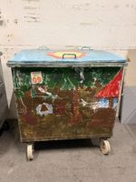 Container mit Rollen und Deckel bemalt gebraucht