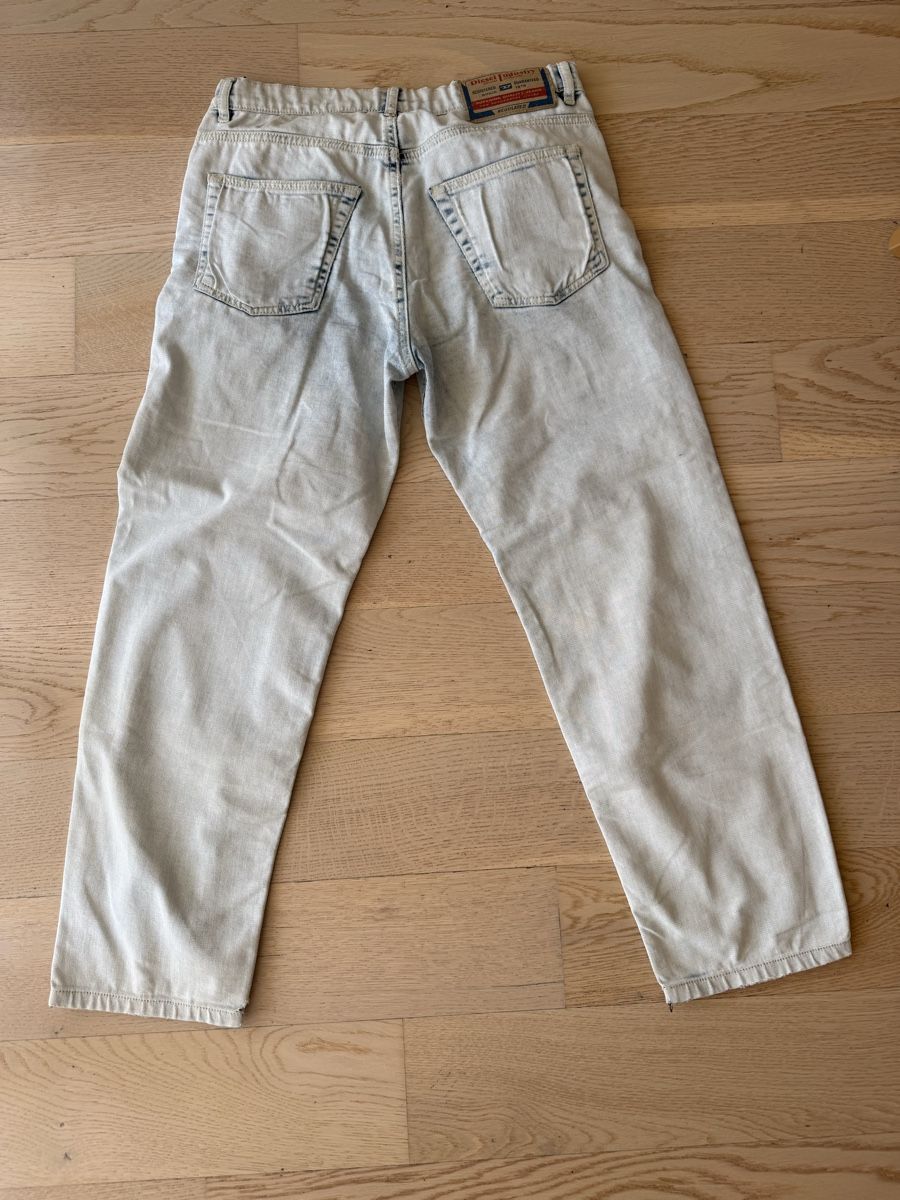 Diesel Pantaloni: Jeans Diesel 2 Stück Gr.168 – Usato da Wallisellen venduto da Rally68 1