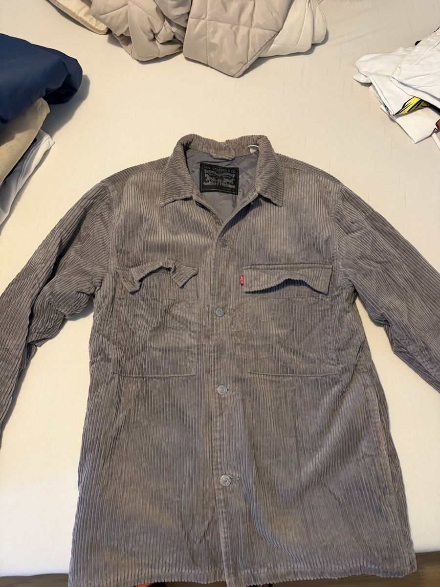 Levi's Jacken: Levi Strauss corduroy jacket men grey size S – Gebraucht aus Basel von Fabiio94