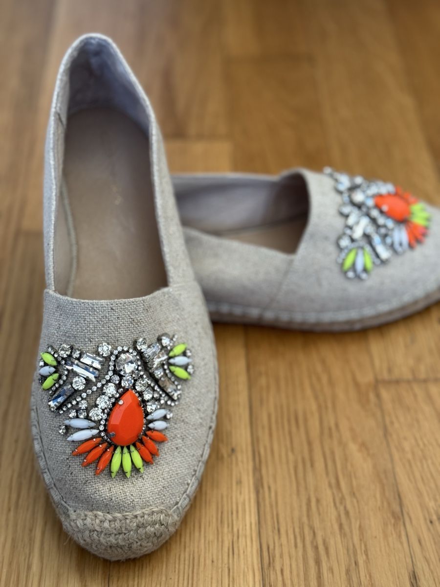 Scarpe da donna: Espadrilles beige mit Steinen Applikation gebraucht – Usato da Rütihof venduto da cube18 3