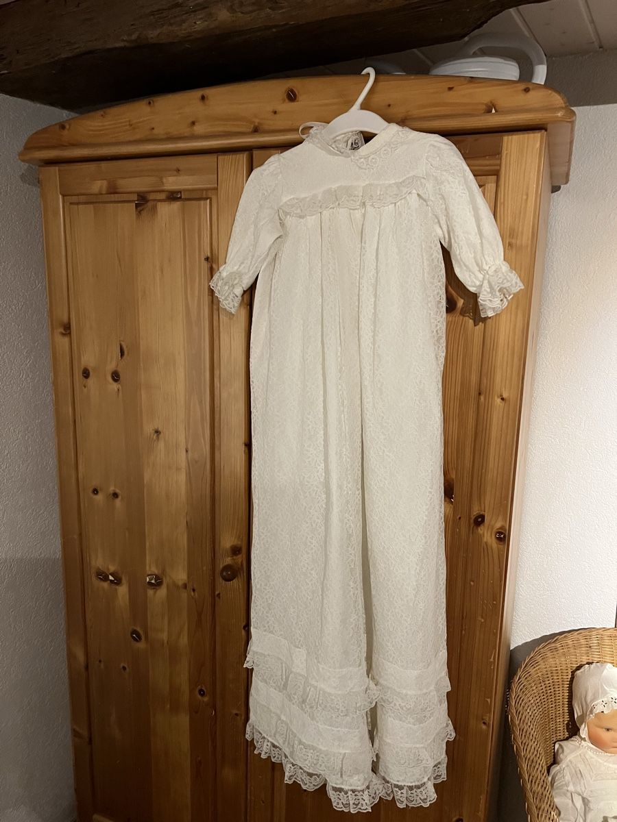 Robes et jupes: Taufkleid – D'occasion à Arboldswil par Floehmi66 3