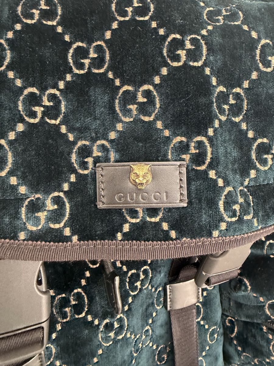Gucci Rucksäcke: Sac Gucci / sac à dos GG Velour – Neu (gemäss Beschreibung) aus Orges von lat_l28l 2