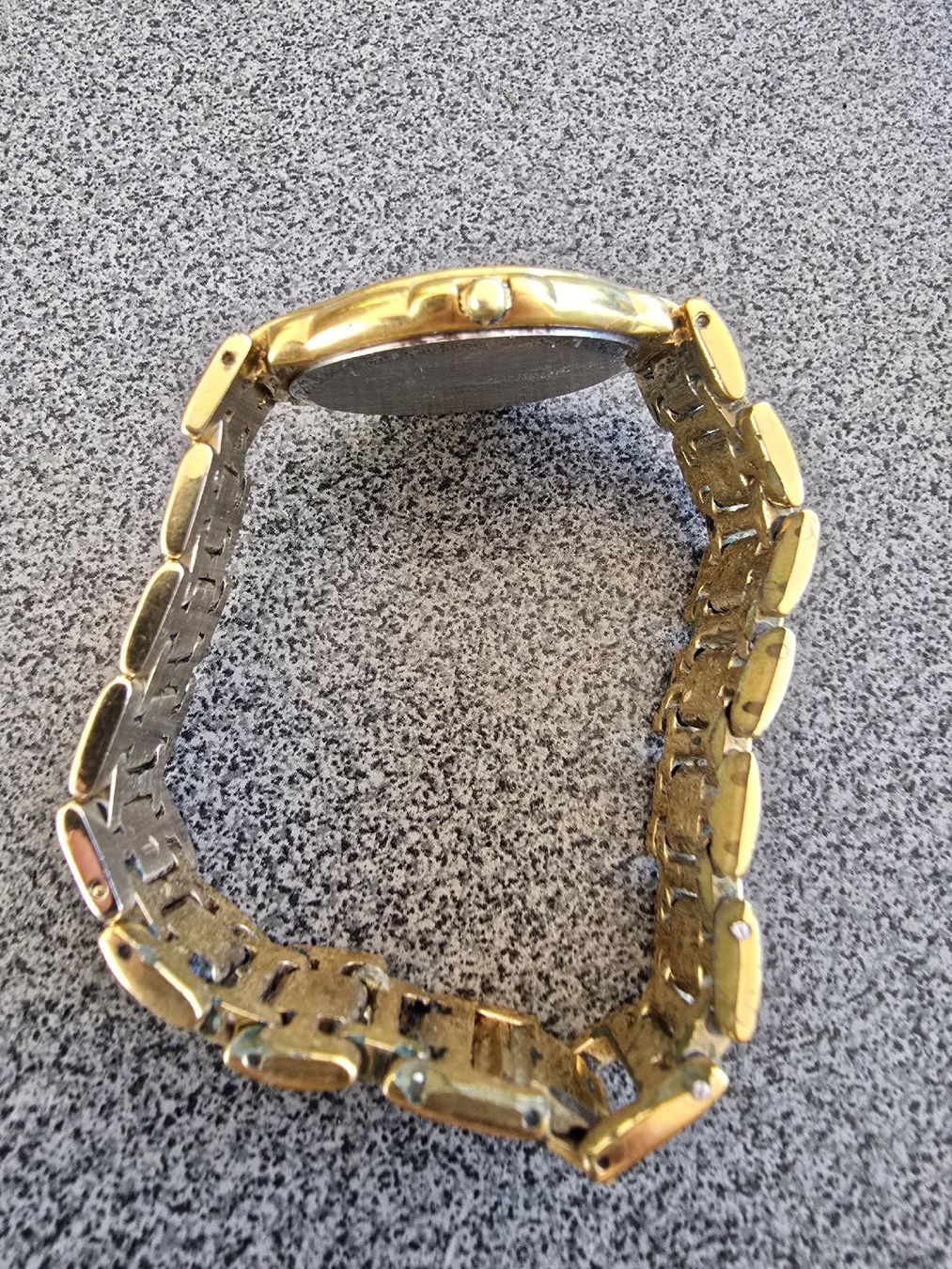 Uhren: Armbanduhr URECH Quartz Goldfarben Datum  – Gebraucht aus Domat/Ems von Coc87 3