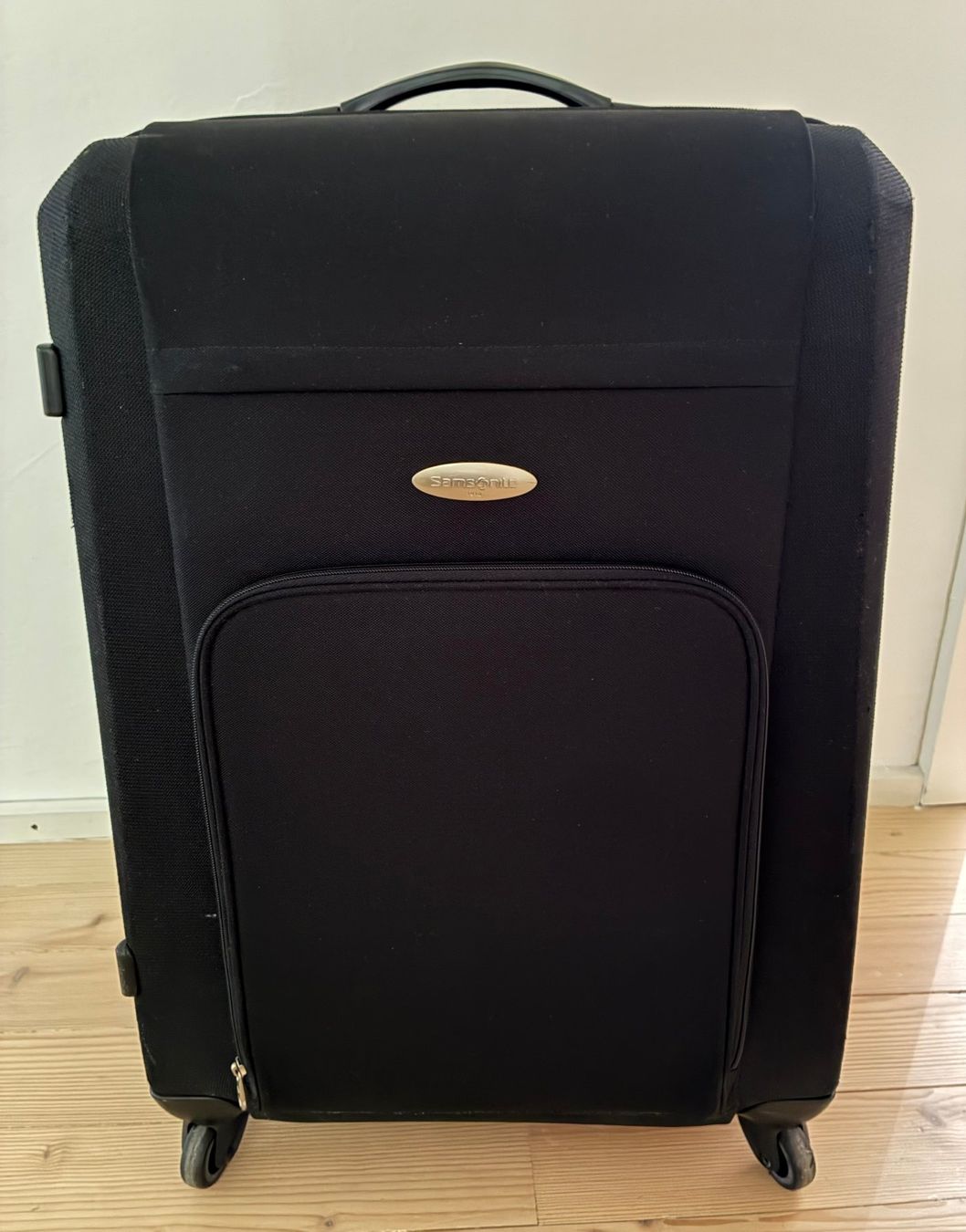 Samsonite Valises de voyage: Samsonite Koffer schwarz – D'occasion à Zürich par tan_go