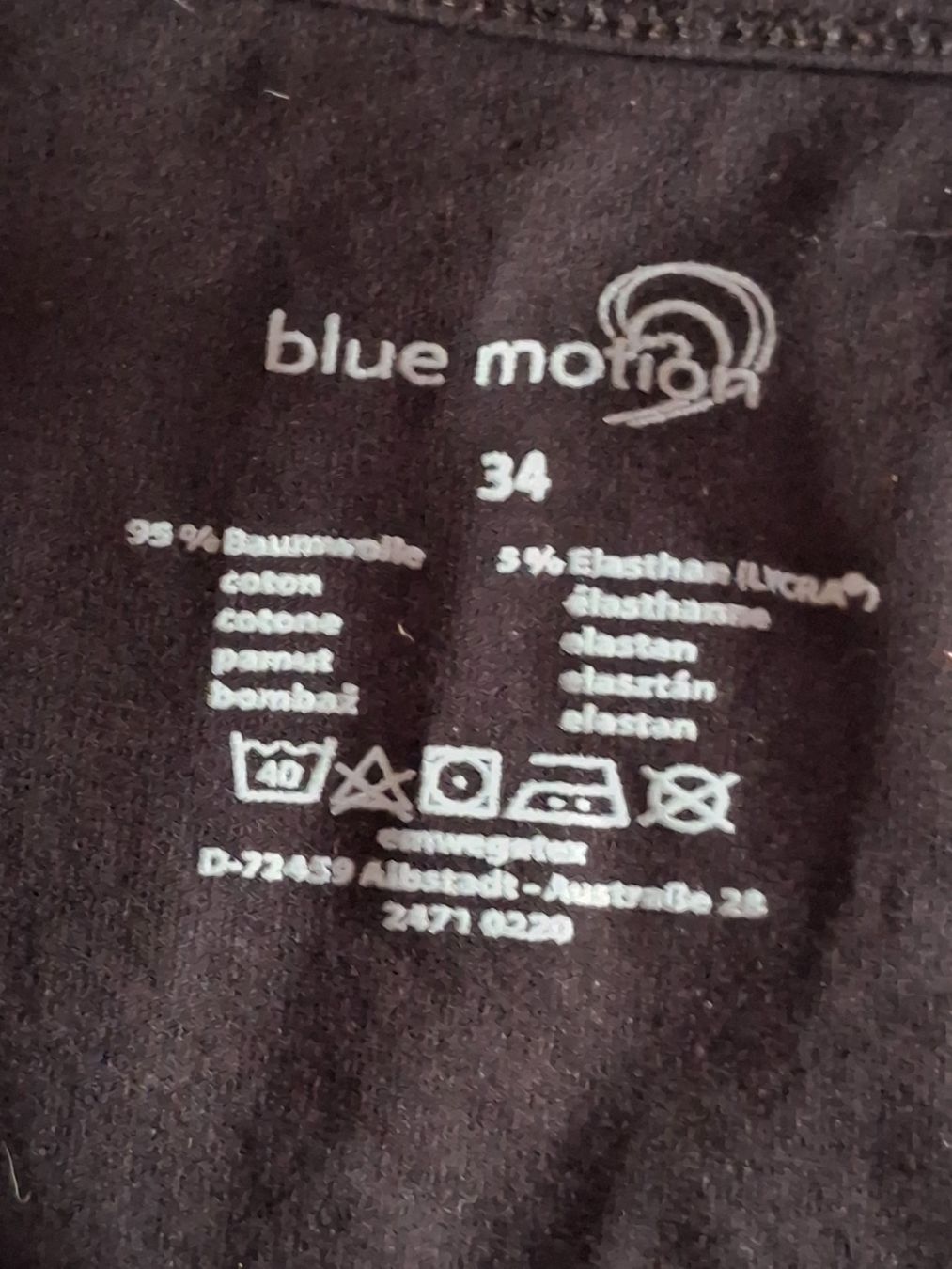 Kleider: Robe près du corps taille 34 95% coton marque Blue Motion – Gebraucht aus Villiers von san_jn5w 2