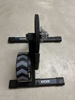 Neuwertiger Wahoo KICKR CORE Smart-Rollentrainer