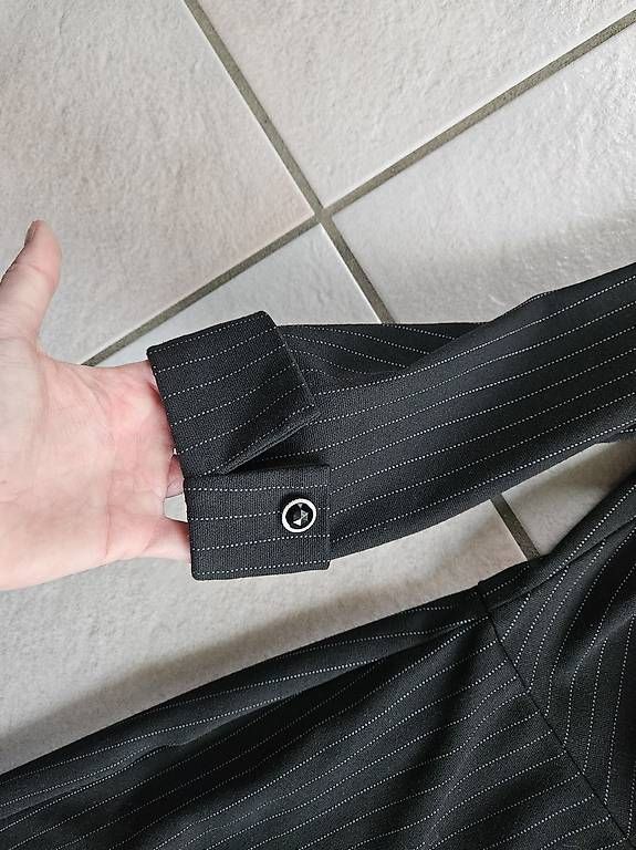 Vestiti: Robe portefeuille Rinascimento – Usato da Vétroz venduto da sas_yln5 2