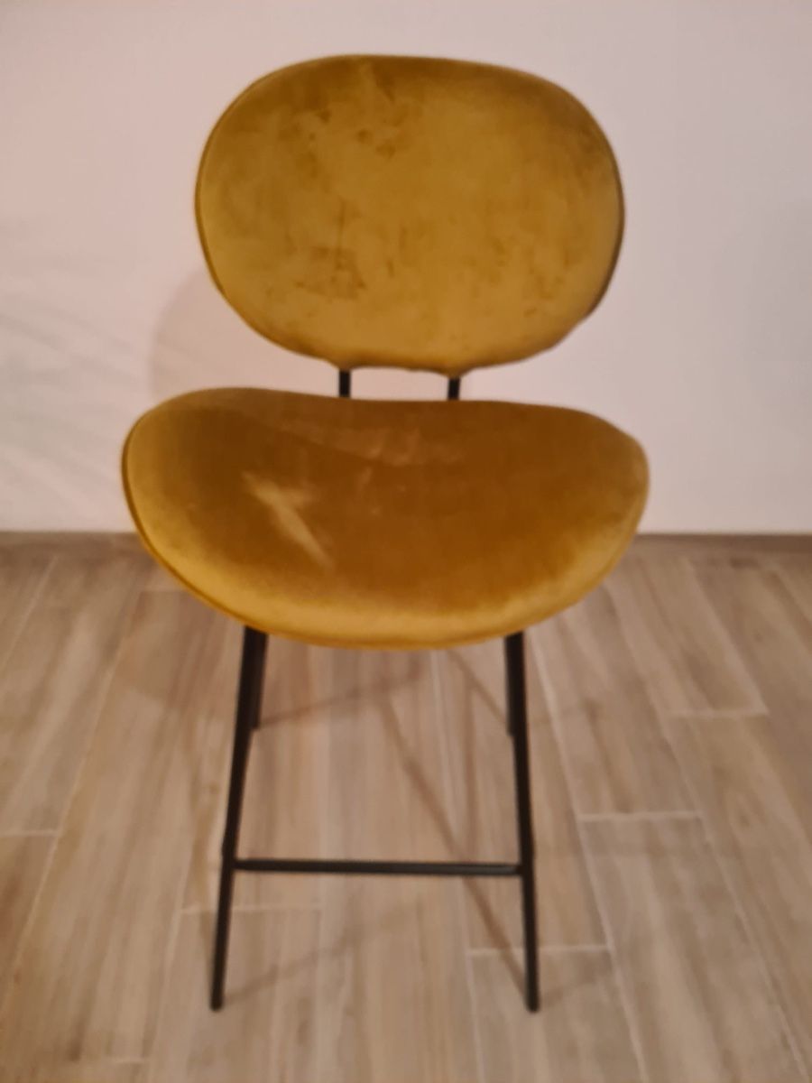Maisons du monde Stühle: Maison du monde - chaise en velours – Gebraucht aus Eysins von con_9f9v