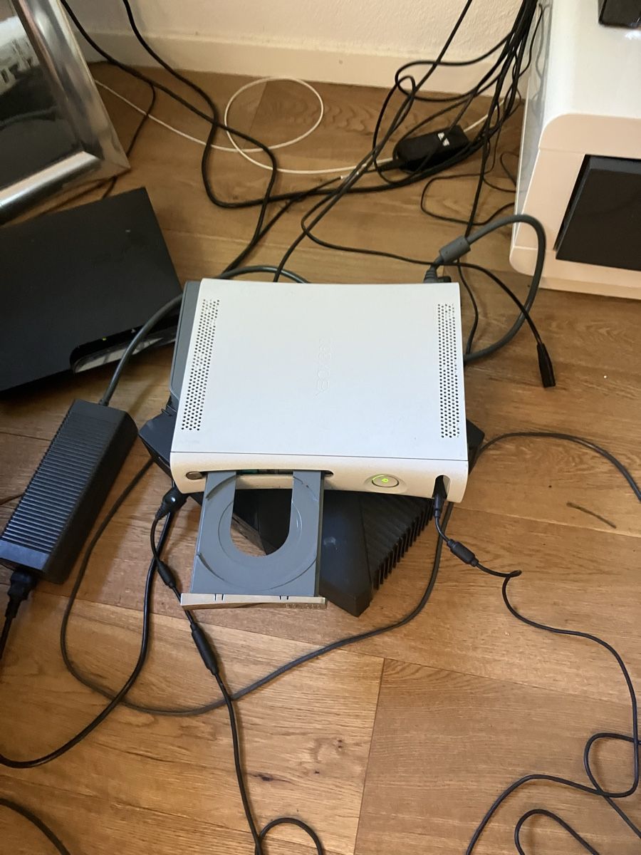 Microsoft Konsolen: Xbox 360 blade Dashboard 2.0.9199.0 – Gebraucht aus Bern von gos_v7yj 7