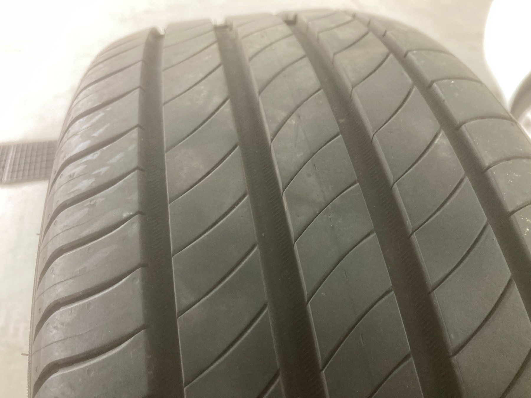 Michelin Pneus & Kompletträder: 225/45R17 Sommerpneu Michelin – Gebraucht aus Cham von WB2223 5