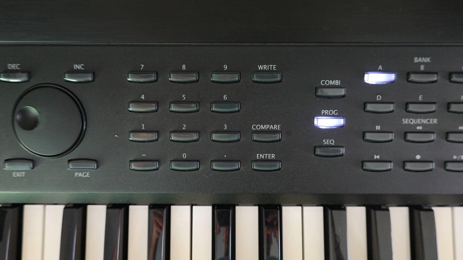 Strumenti musicali: Korg Krome 73 Synthesizer – Usato da Allschwil venduto da pea_lq87 5