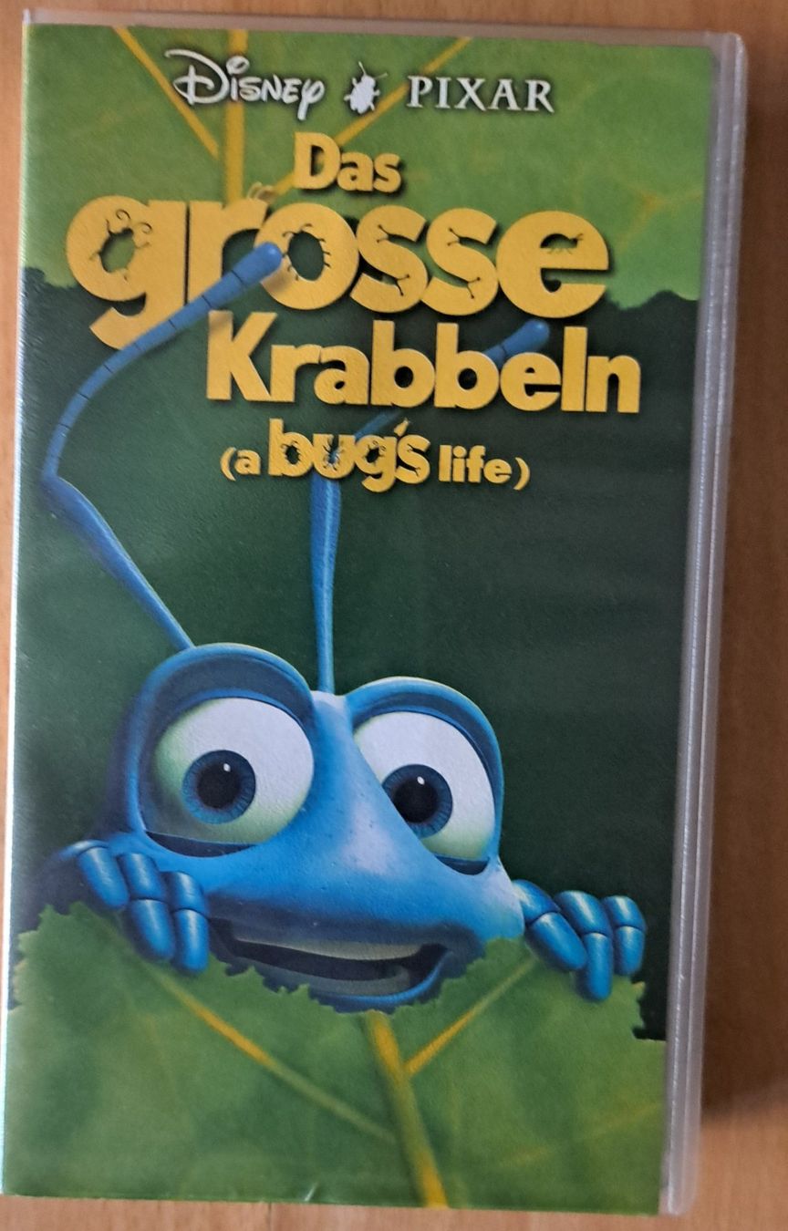 Tutti i VHS: Das grosse Krabbeln Disney Pixar VHS – Usato da Zürich venduto da rba_yts7