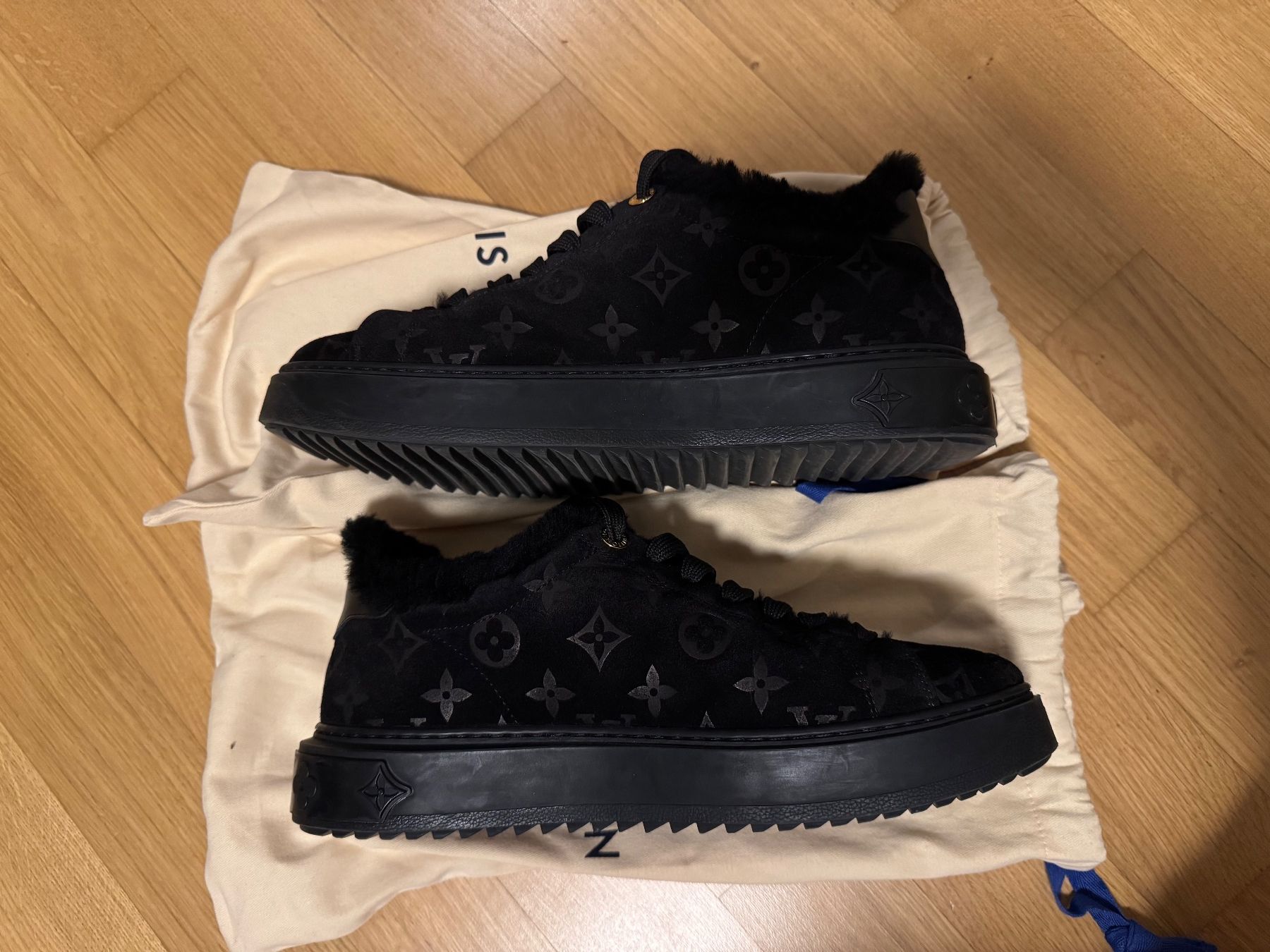 Louis Vuitton Scarpe da donna: Louis Vuitton Time out sneakers Gr. 41 – Usato da Regensdorf venduto da Sunny290514 1
