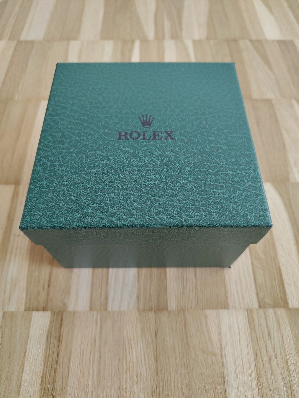Rolex Orologi: Rolex Datejust Watch Box including Papers – Nuovo (secondo la descrizione) da Zürich venduto da Almohammed 1