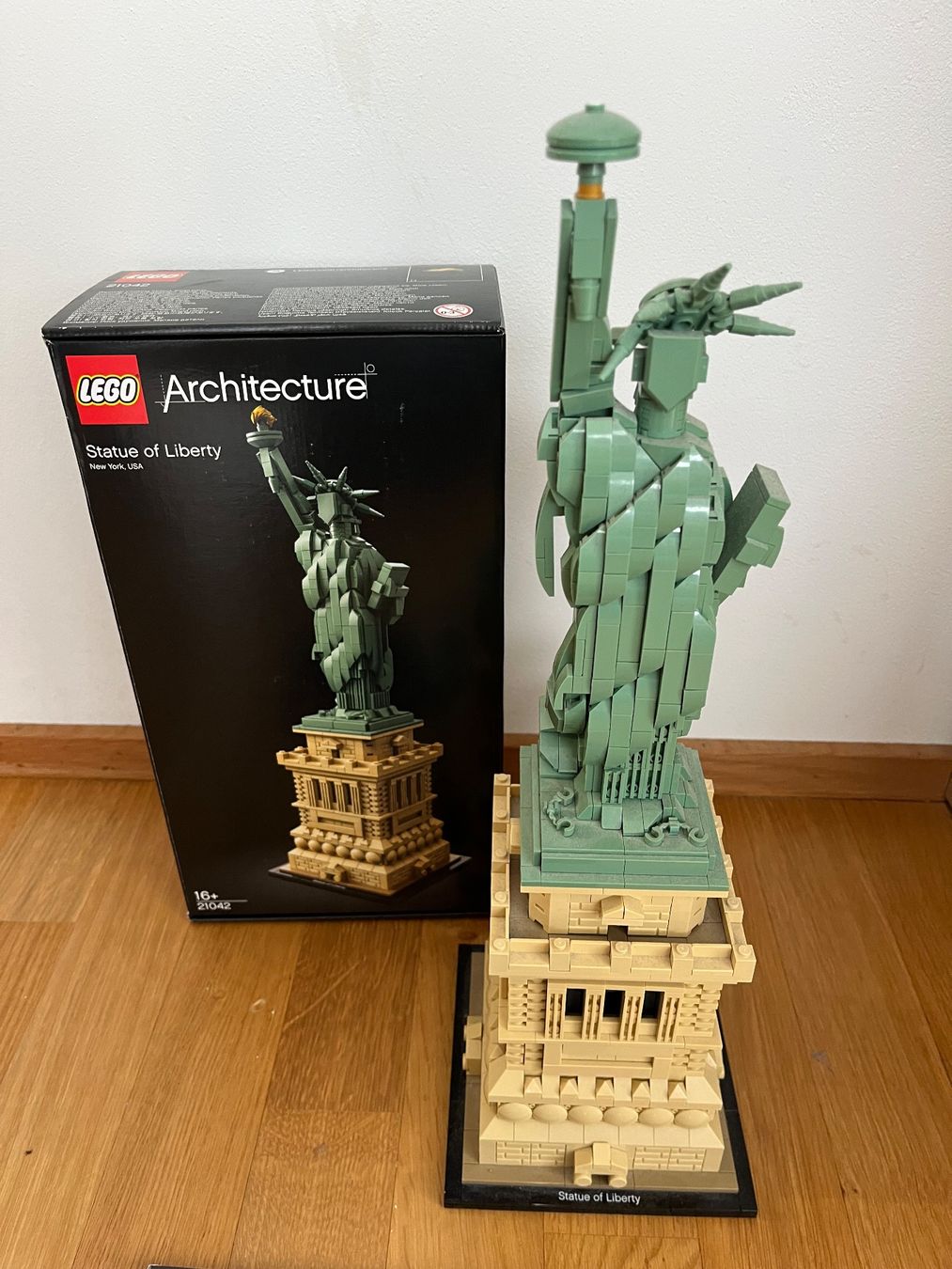 Lego Kit di costruzioni: LEGO Architecture Freiheitsstatue, 21042 – Nuovo (secondo la descrizione) da Baden venduto da eklym 3