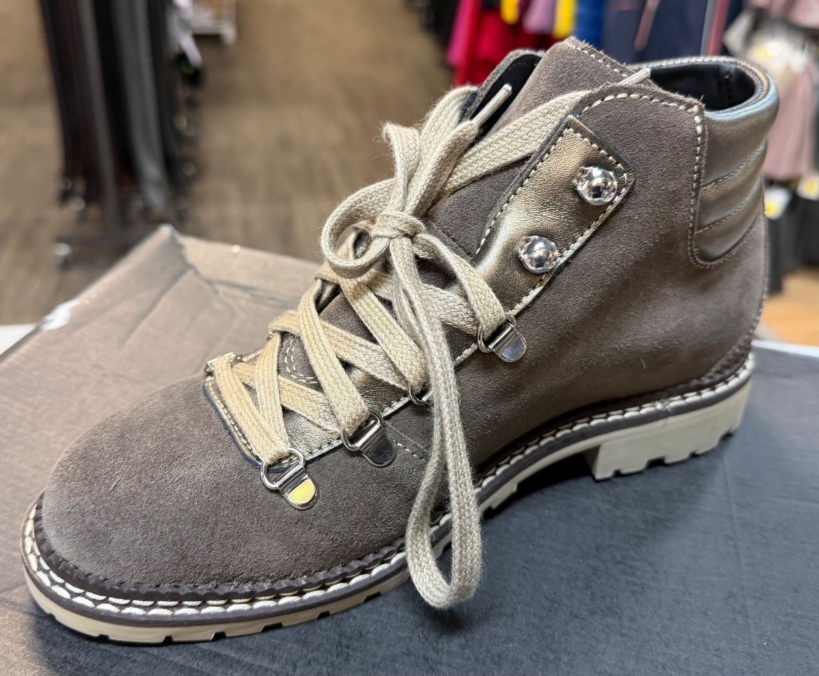 Kandahar Damenschuhe: Kandahar Damen Schuhe Gr. 37 – Neu und originalverpackt aus Interlaken von Skandalpreis 1