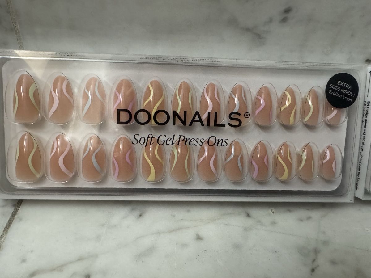 Unghie finte: Doonails Ungeöffnet short Square / short almond – Nuovo e nell'imballaggio originale da Luzern venduto da wet_7bm6 4