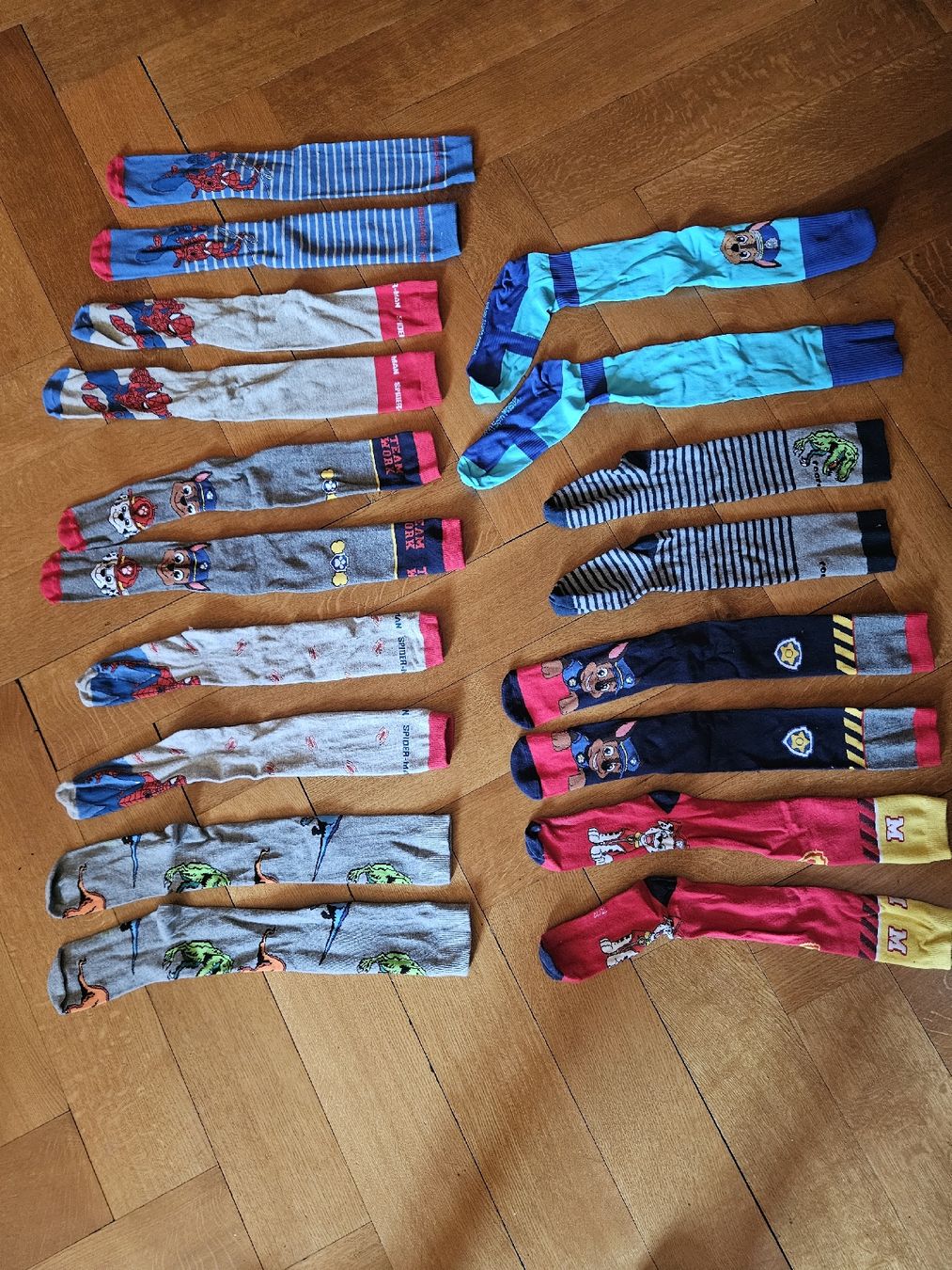 Calze per bambini: Chaussettes hautes t 35-38 – Nuovo (secondo la descrizione) da Couvet venduto da sylvain93