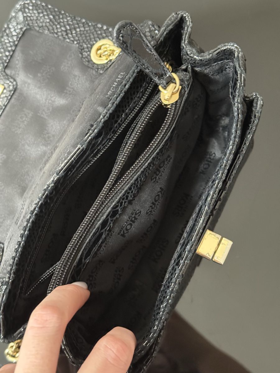 Michael Kors Borse da donna: Michael Kors Tasche Python Optik, neuwertig! 😍 – Usato da Münchenstein venduto da mog_h5gf 8