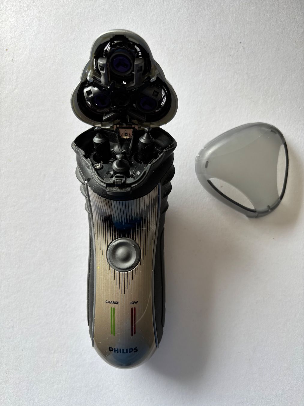 Philips Rasoi & Lamette da barba: Philips rasoio elettrico HQ7360 – Usato da PARADISO venduto da pin_vlj8 1
