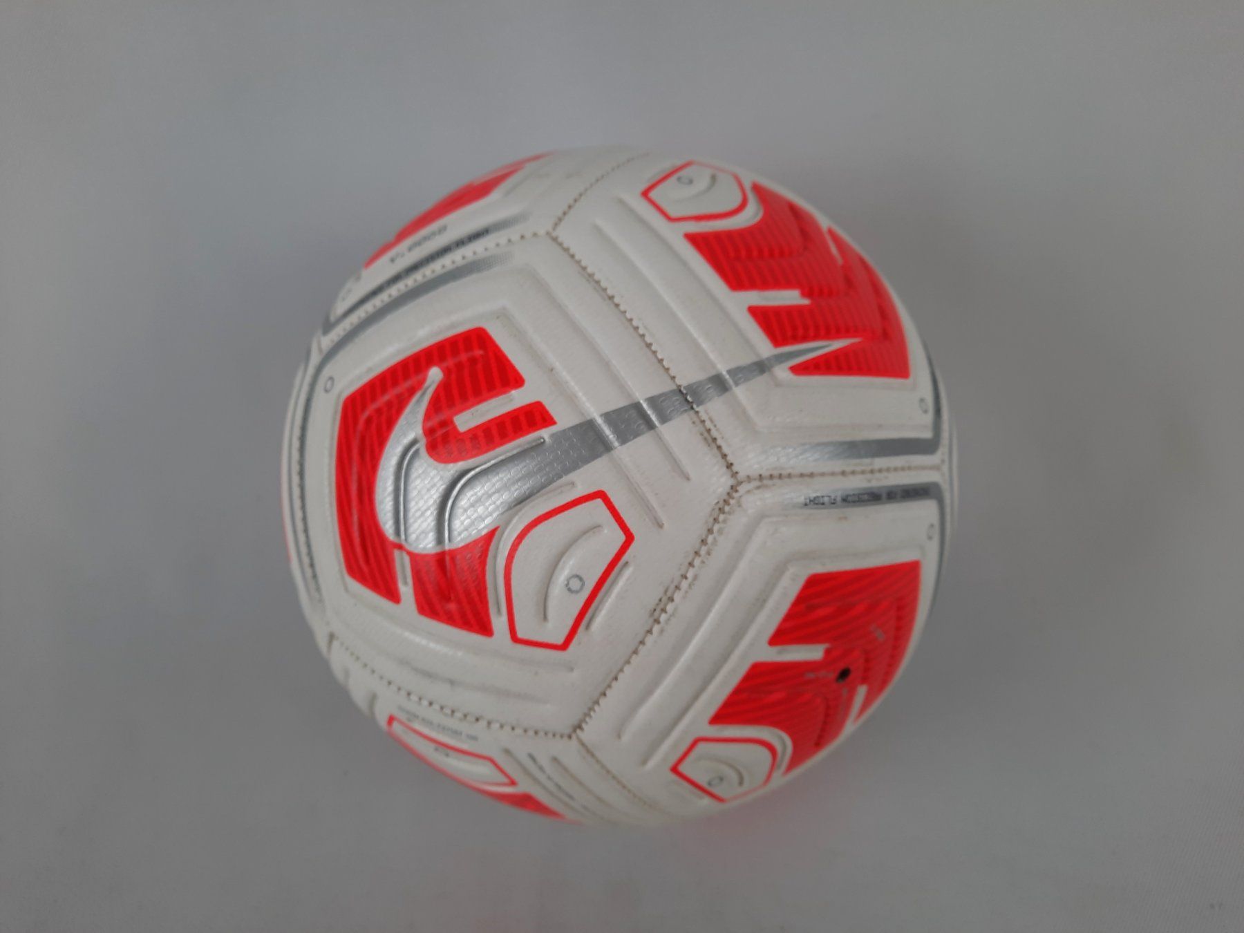 Nike Palloni: NIKE STRIKE TEAM Fussball – Nuovo (secondo la descrizione) da Beinwil am See venduto da Restwert_Beinwil