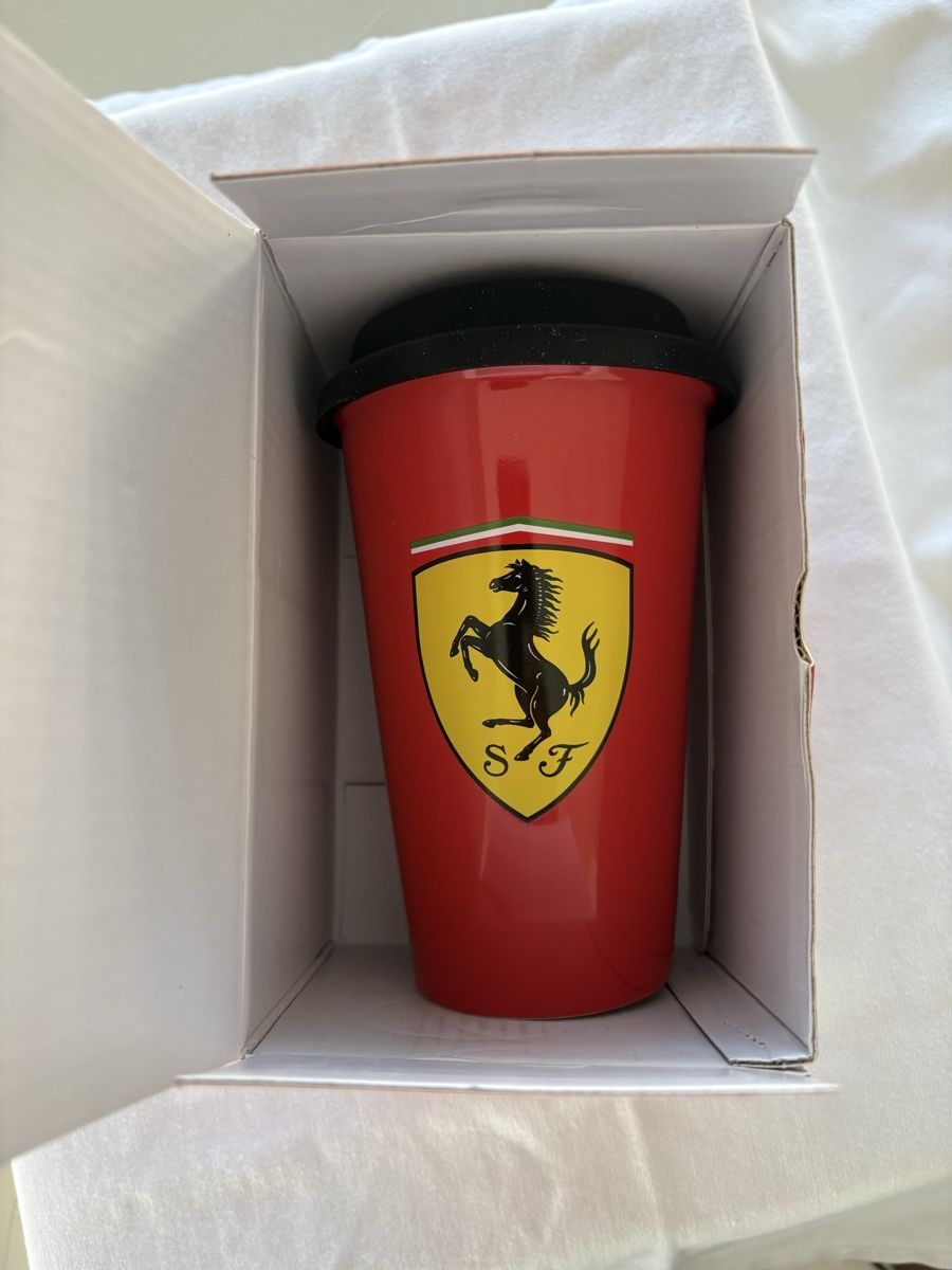 Tassen: New genuine Ferrari ceramic mug – Neu und originalverpackt aus Lausanne von oyu_hgg5 3