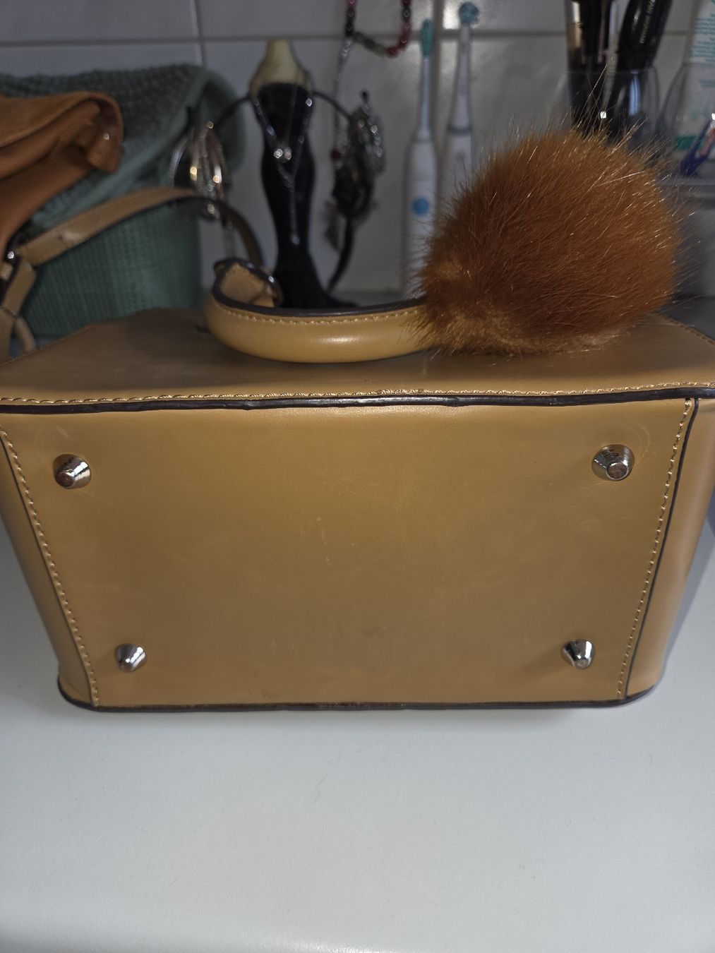 Sacs femmes: Sac à main élégant - Couleur automne 🍂 – D'occasion à Brügg BE par man_xyd9 3