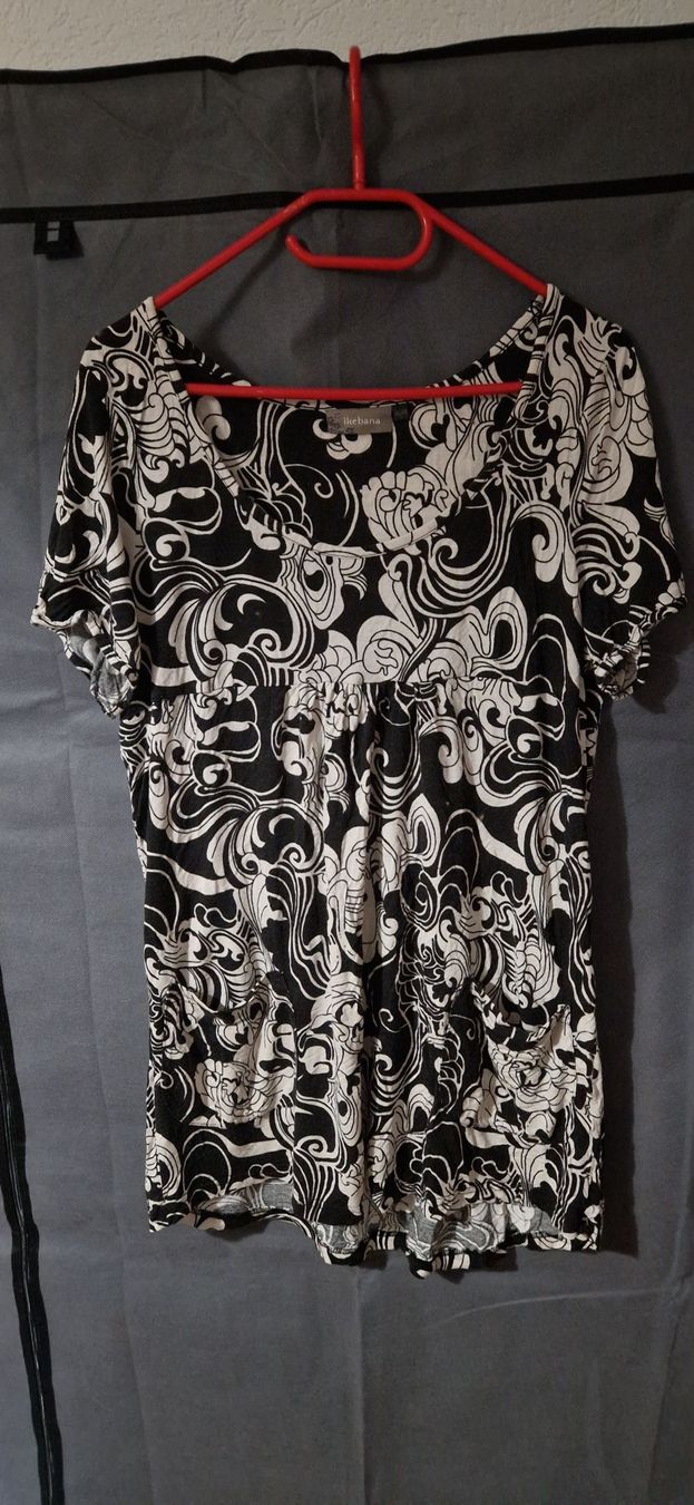 Tops: Top noir et blanc, taille l – Gebraucht aus Reconvilier von mulan22