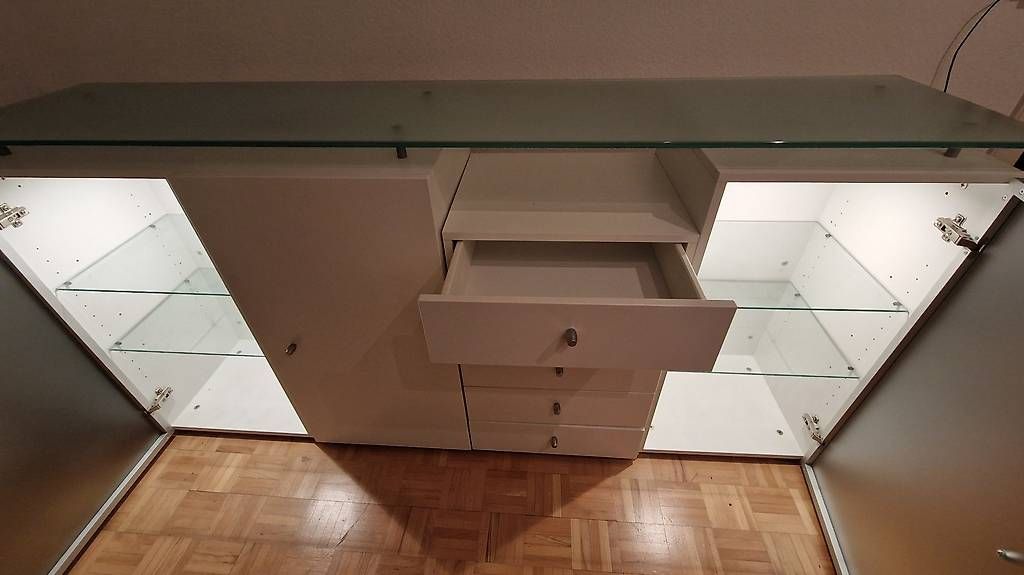 Cassettiere: Sideboard weiss mit Glasplatte – Usato da Basel venduto da Ziska17 3