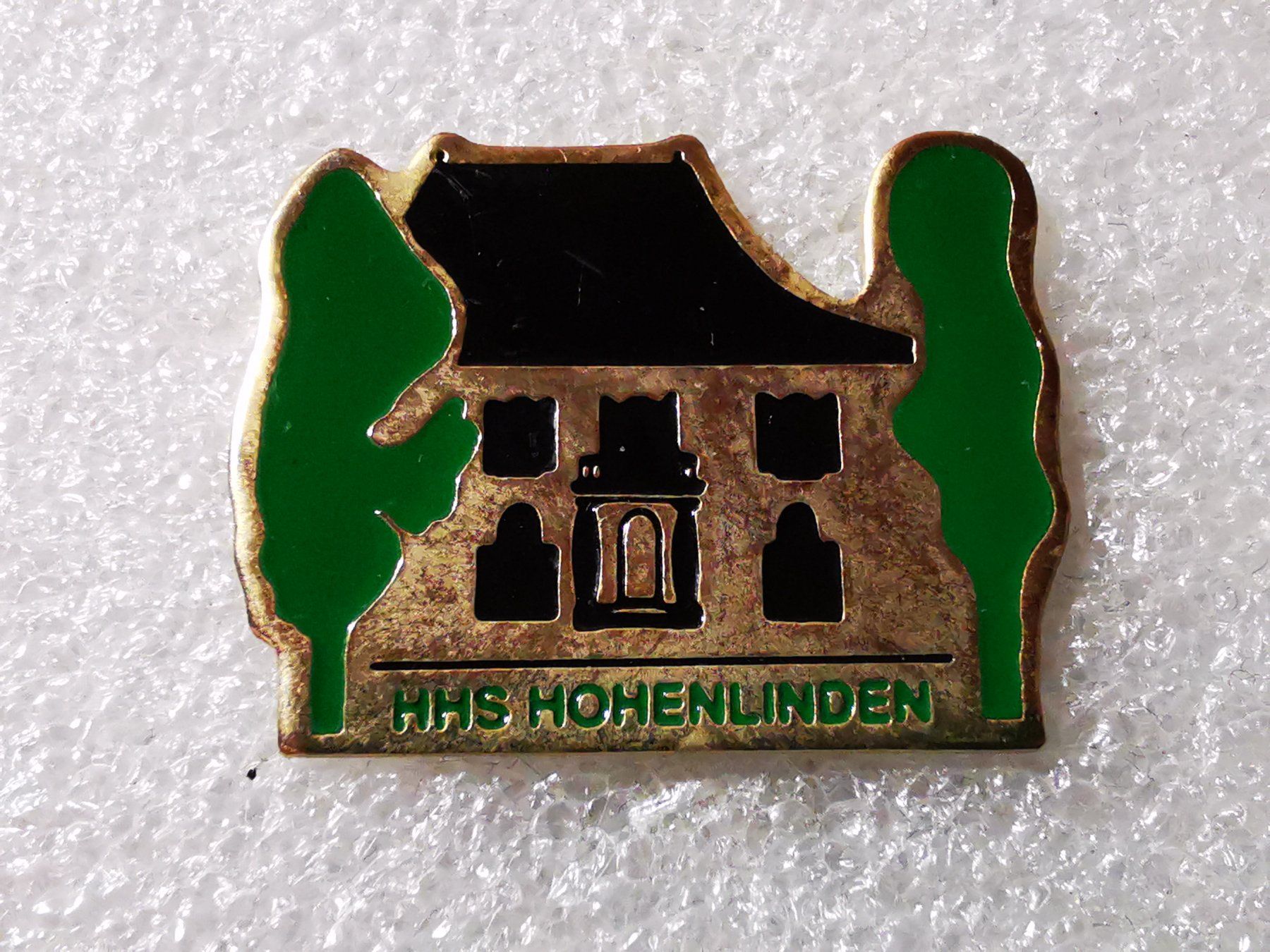 Plaketten & Abzeichen: Ansteckpin 137: HHS Hohenlinden – Gebraucht aus Oppligen von Pin-Fall-Shop