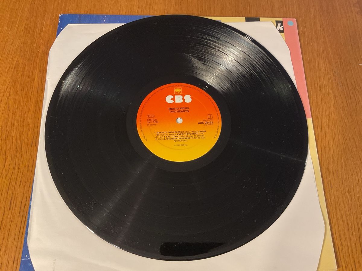 Schallplatten: Men At Work Two Hearts Vinyl CBS 26472 – Gebraucht aus Steinach von Quarkie 3