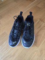 Nike Turnschuhe Air Max schwarz/weiss US 3.5Y Gr. 34