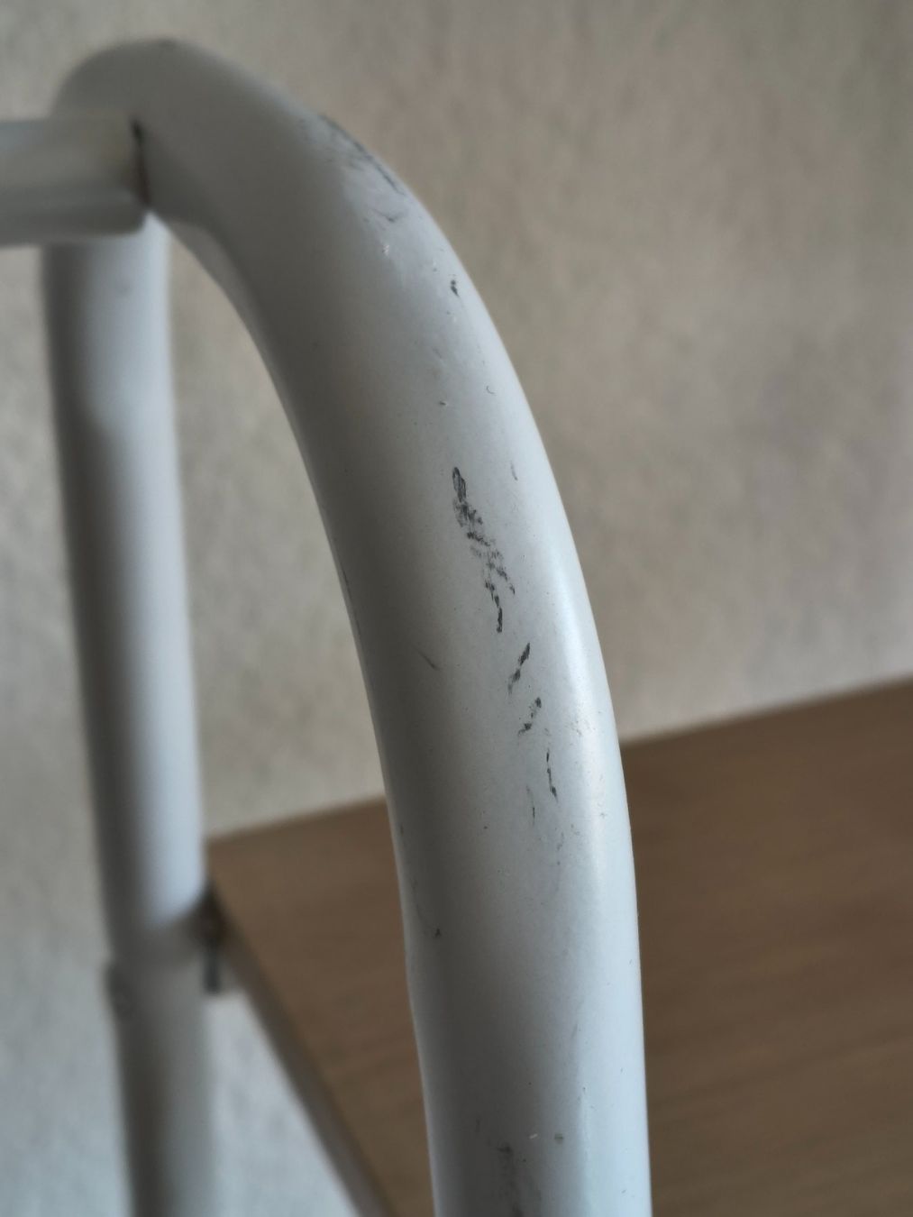 Garderobe: Kleiderständer Metall weiss – Gebraucht aus Rapperswil SG von benjam_int 2
