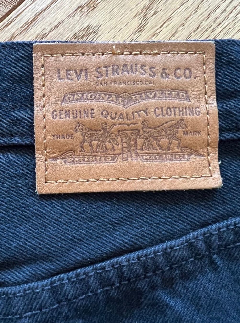 Levi's Gonne: Schwarzer Levi's Jeansrock Gr. 25 Damen – Usato da Gondiswil venduto da shaenu 2