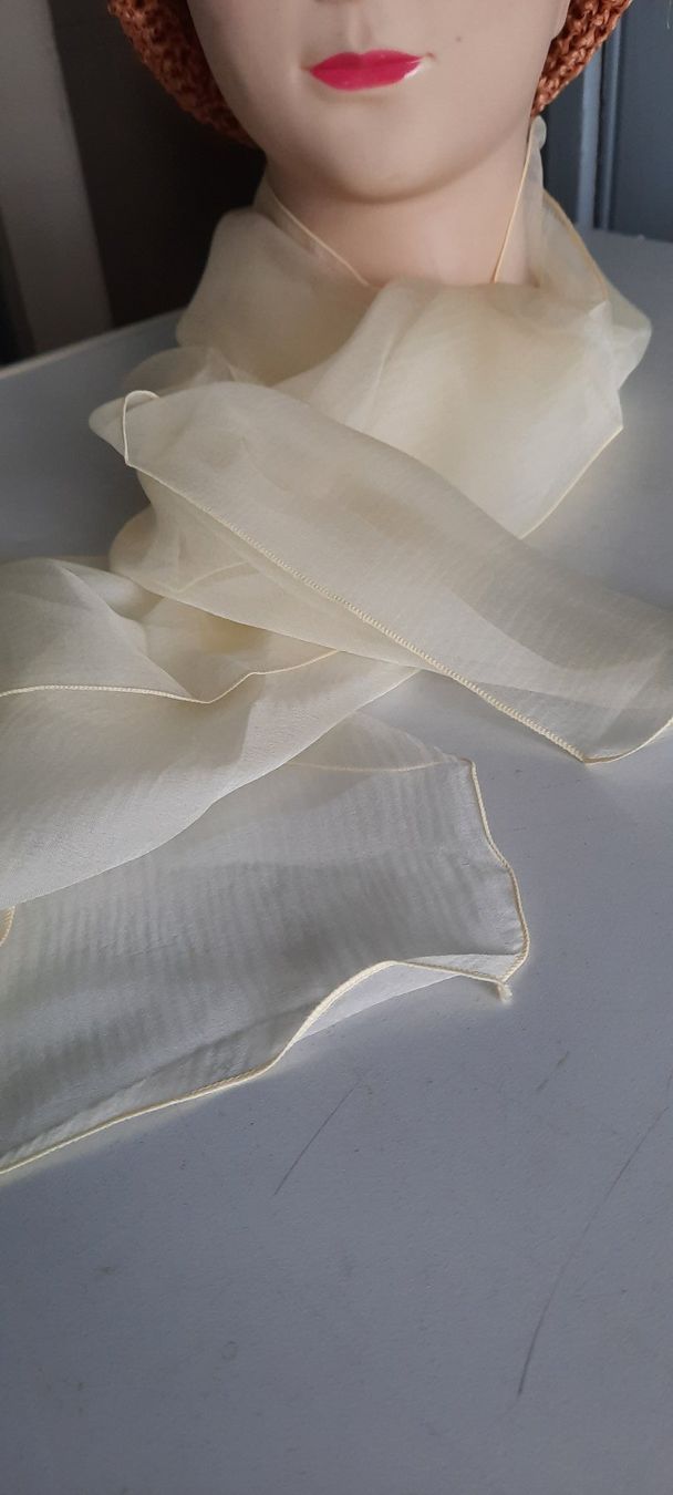Foulard & Sciarpe: Foulard – Nuovo e nell'imballaggio originale da Degersheim venduto da chatzgrau 1