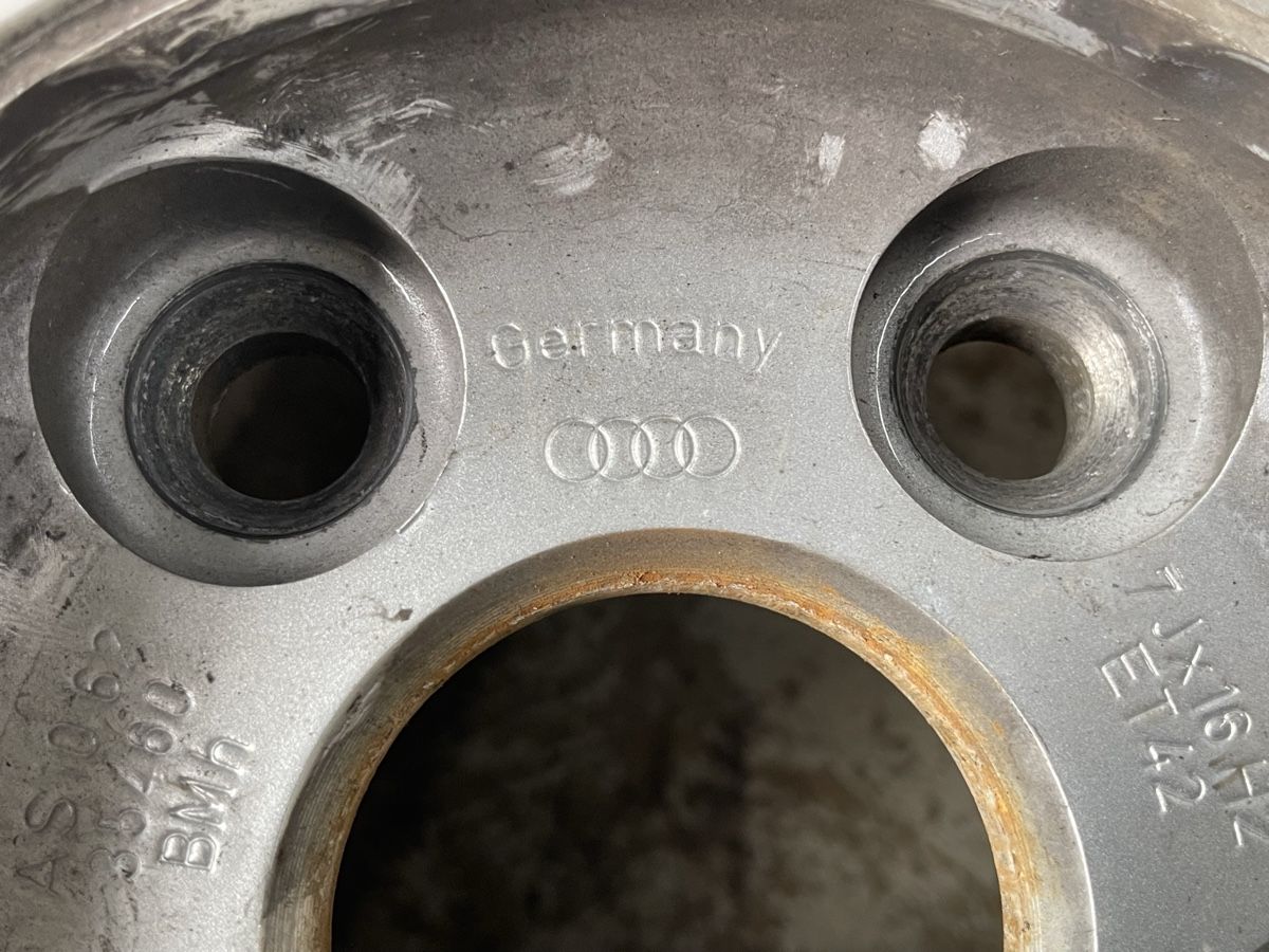 Audi Cerchioni: Alufelgen Audi – Usato da Reinach AG venduto da pred1512 6