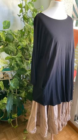 Trop belle tunique noire asymétrique MASAI t.XS oversize S/M