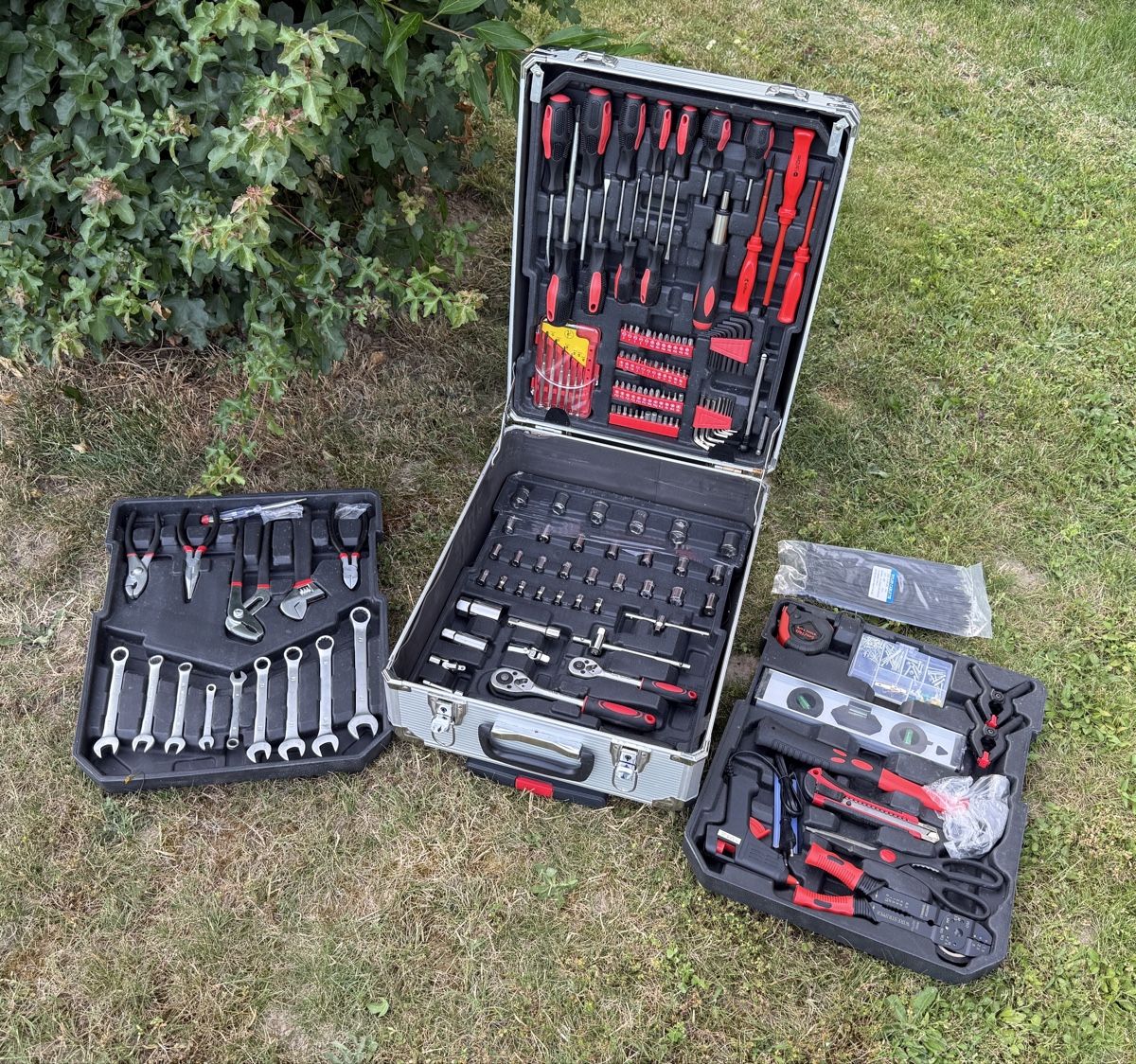 Tutti gli attrezzi: Werkzeugkoffer mit über 150 Teile – Nuovo (secondo la descrizione) da Gerlafingen venduto da sternrose