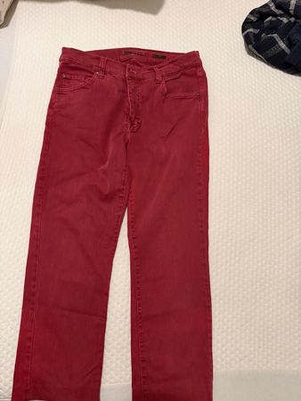 Jean femme rouge taille 38 bon état