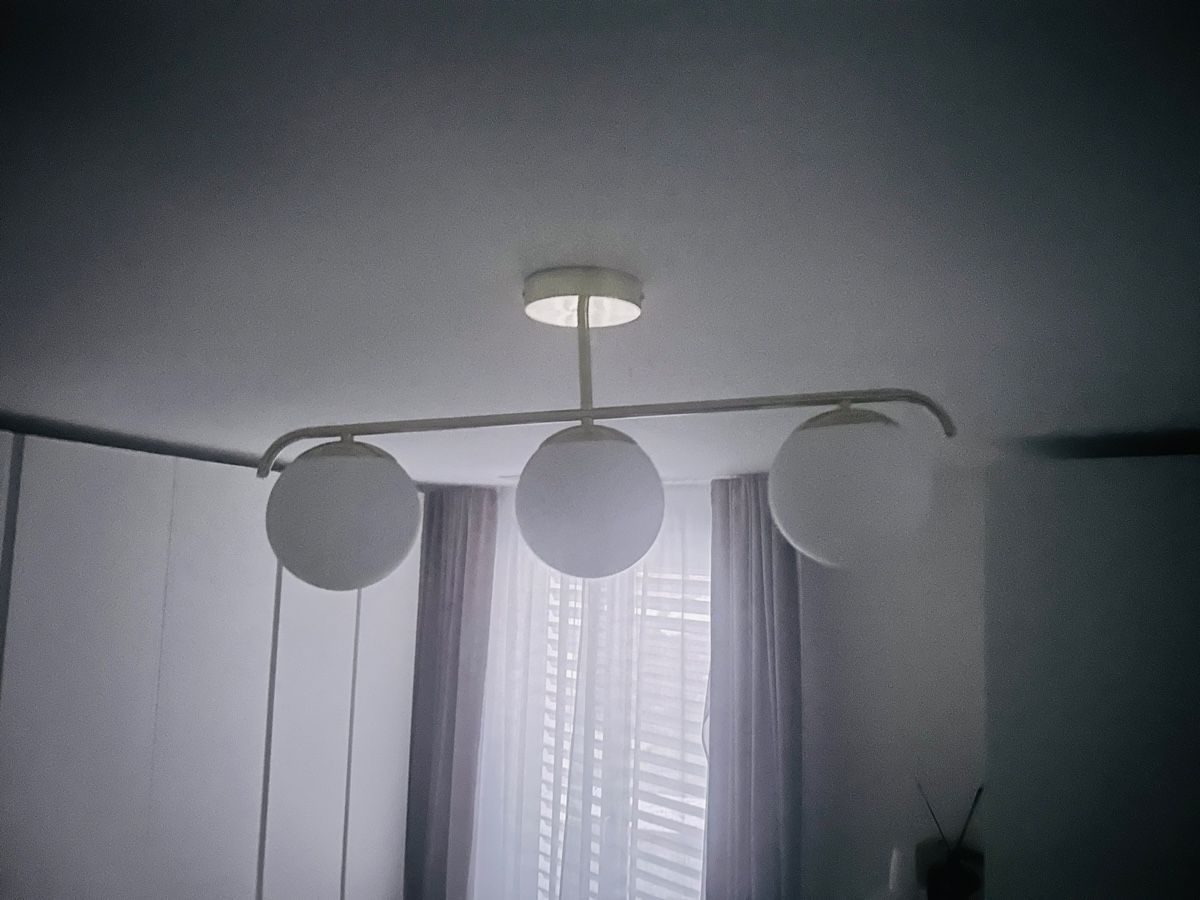 Lampadari & plafoniere: Retro Deckenlampe mit 3 Glaskugeln, Top Zustand! – Usato da Ehrikon venduto da mar_m7vm
