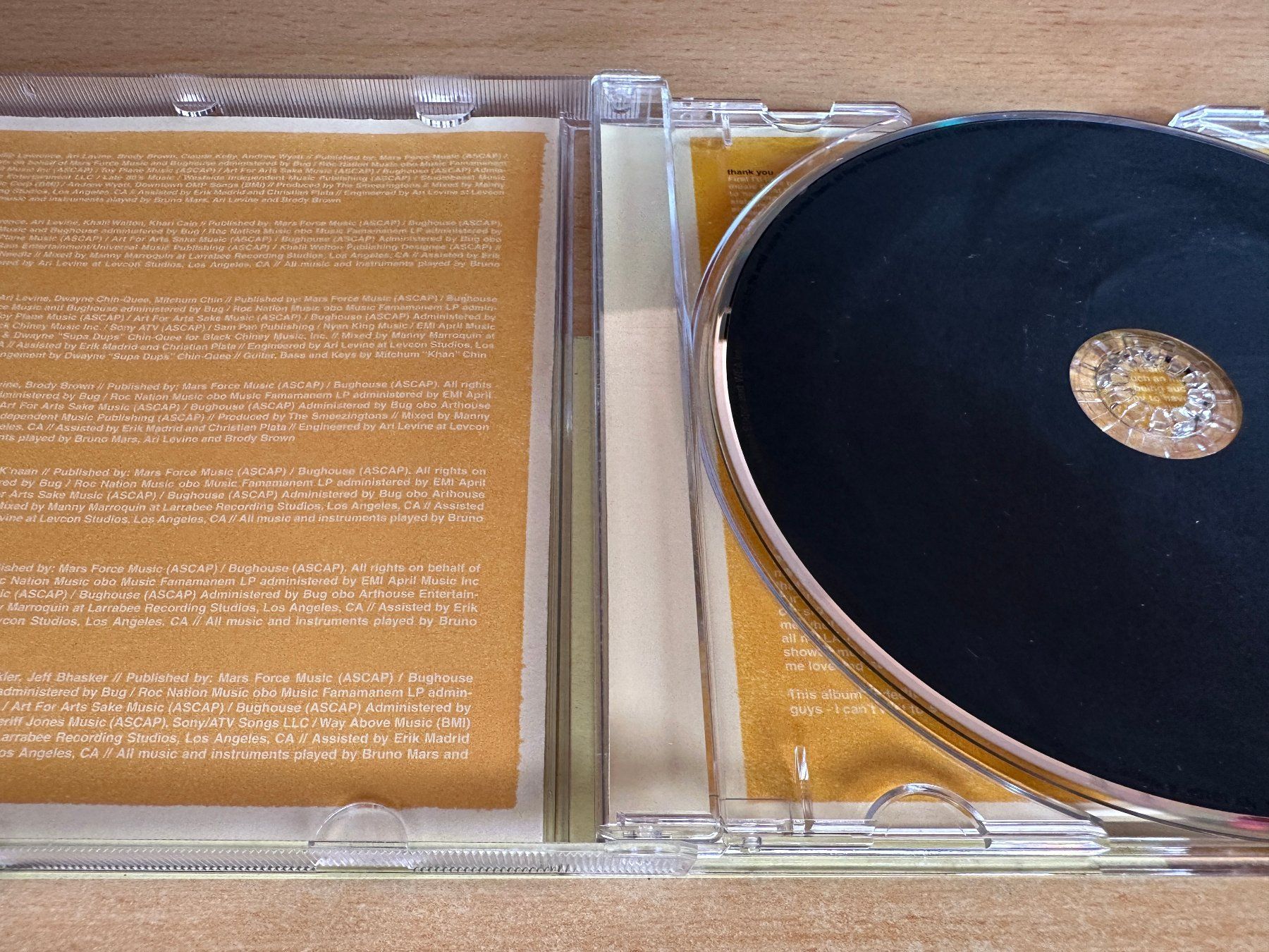 CD: Bruno Mars – Doo-Wops & Hooligans – Usato da Rikon im Tösstal venduto da Alpenmutz 2