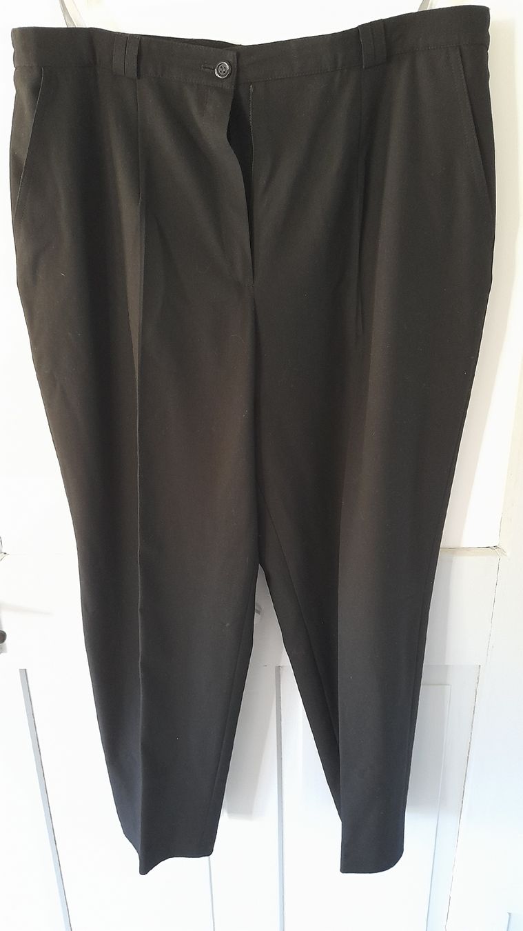 Pantaloni: Damen Stretchhose Gr. 23, von Biaggini – Usato da Nesslau venduto da Churfirsten08