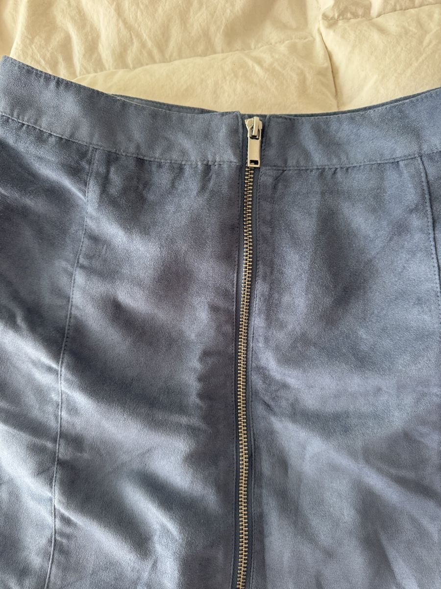 H&M Gonne: Jupe suédine bleue taille haute fermeture éclair devant H&M – Usato da Genève venduto da lejardindesvetements 1