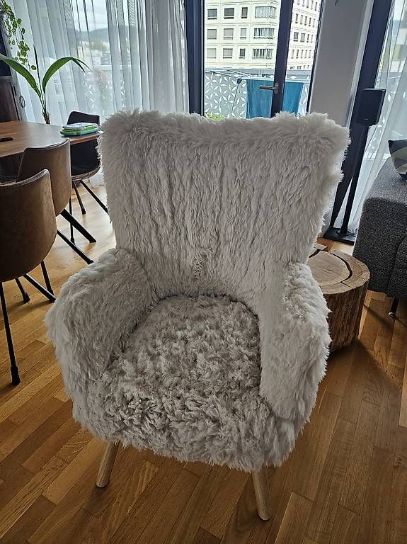 Poltrone: Sessel mit Hocker  Kunstfell – Usato da Schlieren venduto da S.Stepien 2
