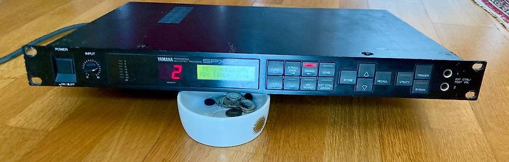 Yamaha SPX 900 Vintage FX Pitch Shift Reverb Delay Rack Unit (Gebraucht ...