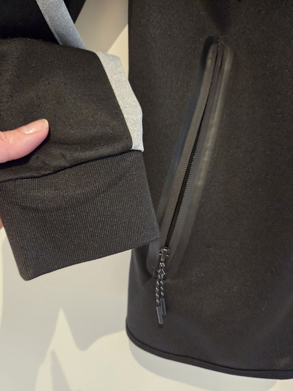 Giacche: Jacke leicht/ joggen ,gr. S – Nuovo (secondo la descrizione) da Bronschhofen venduto da Katrusja 2