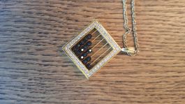 Eleganter Anhänger mit Kette von Swarovski